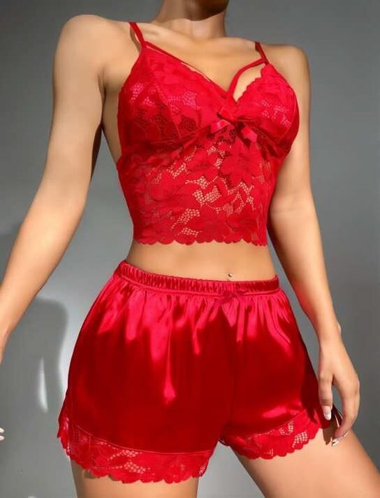 Aria's Closet Kırmızı Dantelli Büstiyer İnce Askılı Saten Şortlu Takım
