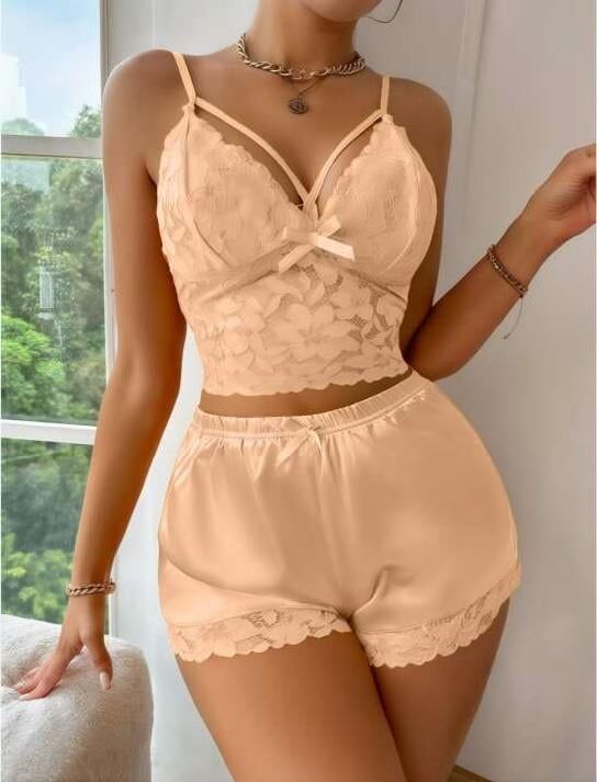 Aria's Closet Sarı Dantelli Büstiyer İnce Askılı Saten Şortlu Takım