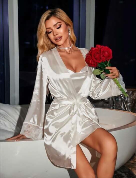 Aria's Closet Dantel İşlemeli İnce Askılı Beyaz Saten 2'li Gecelik Sabahlık Takımı