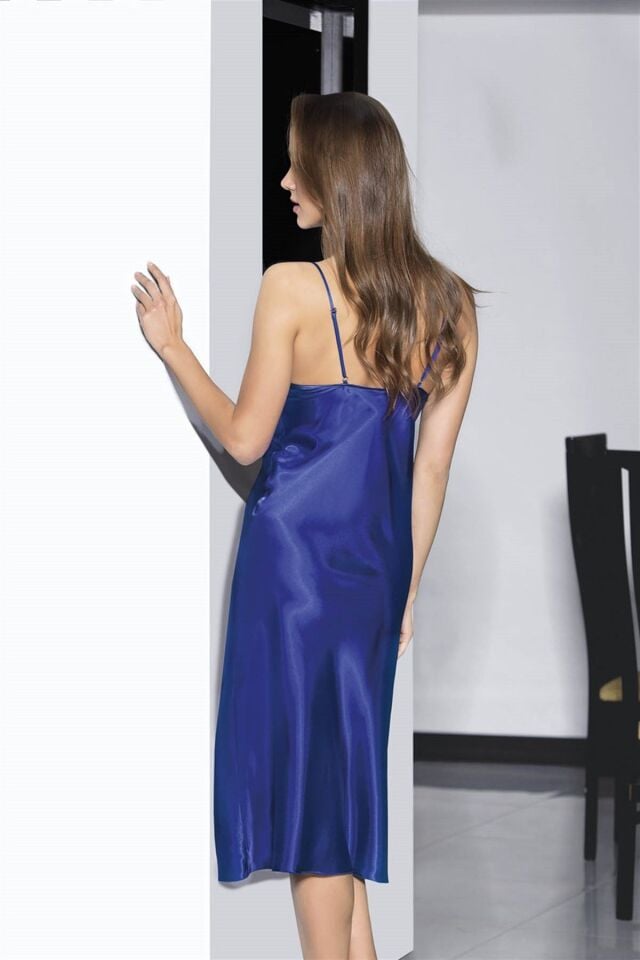 Aria's Closet Saks Uzun Saten Gecelik