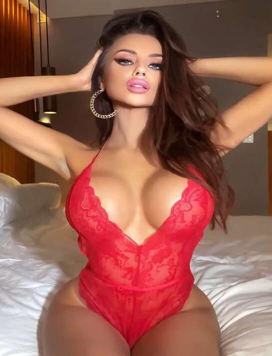 Aria's Closet Kırmızı Dekolteli Dantelli Fantezi Askılı Babydoll