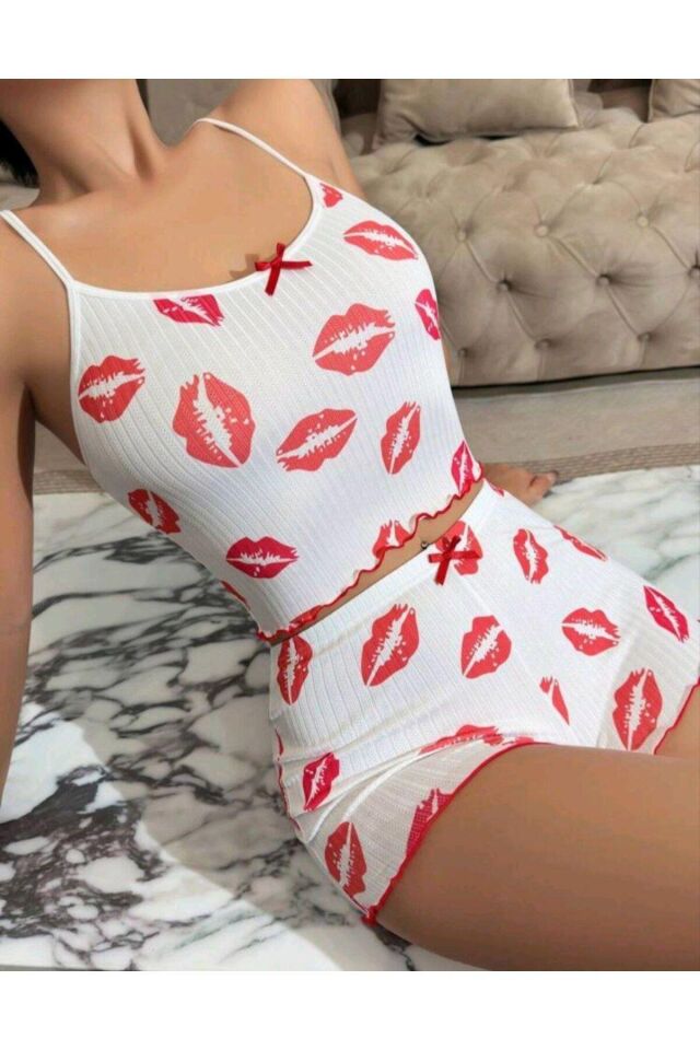 Aria's Closet Kiss Öpücük Beyaz Şortlu Takım