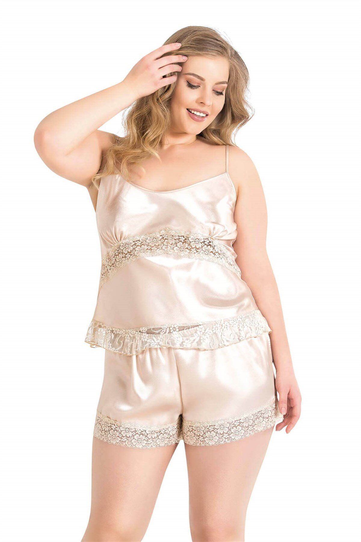 Aria's Closet Büyük Beden Fildişi Saten Babydoll Şort Takımı