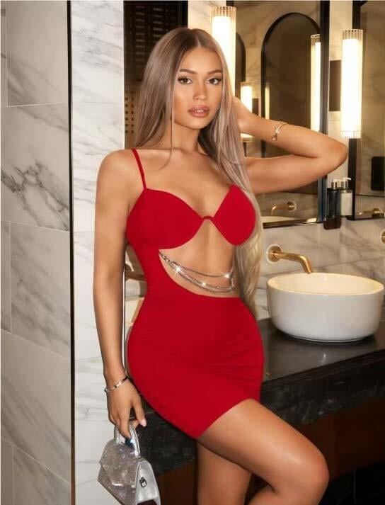 Aria's Closet Zincir Detaylı Göğüs Dekolteli Kırmızı Mini Club Elbisesi