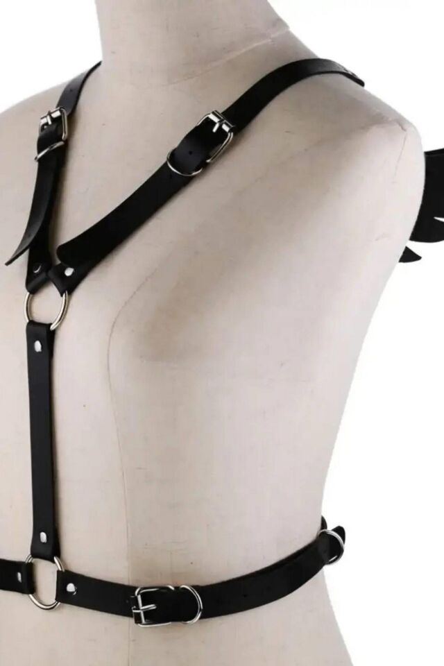 Aria's Closet Siyah Kelebek Motifli Deri Harness Kostüm