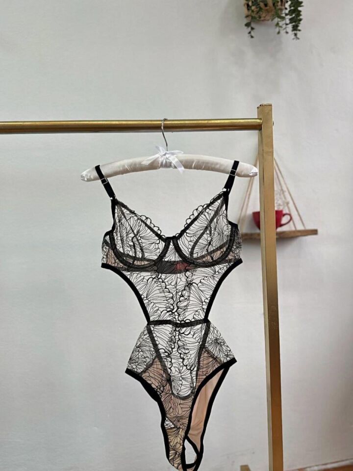 Aria's Closet Desenli Ten Siyah Bodysuit