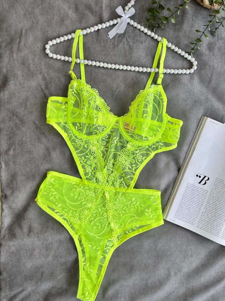 Aria's Closet Çiçek Desenli Yeşil Bodysuit
