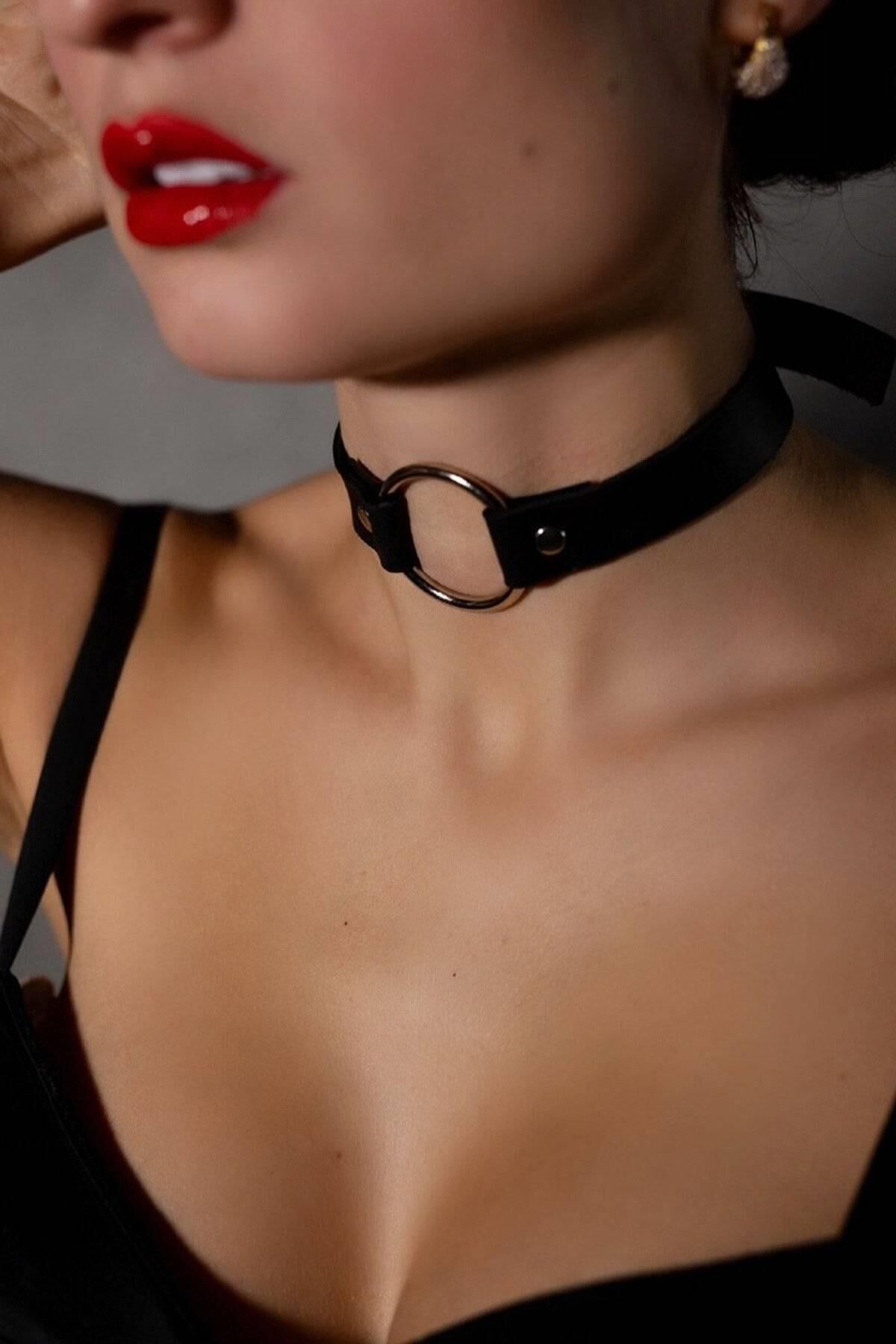 Aria's Closet Harness Deri Ortası Halkalı Boyun Kemeri